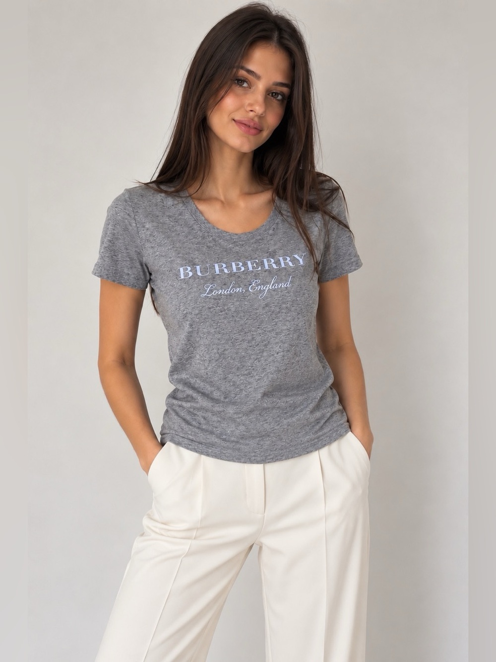 Burberry London England Women’s Gray Logo T-Shirt Size S